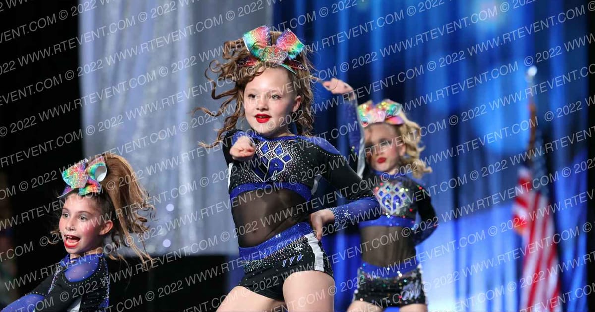 Cheer Athletics Pittsburgh CopperKitties · Lake Erie National Cheer and Dance Championships