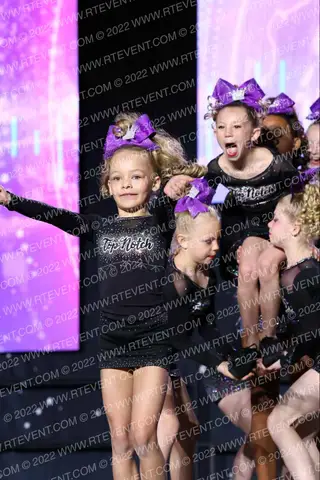 Top Notch Cheer One Direction