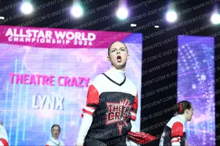 Theatre crazy Lynx