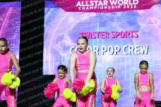 Twister Sports Color Pop Crew