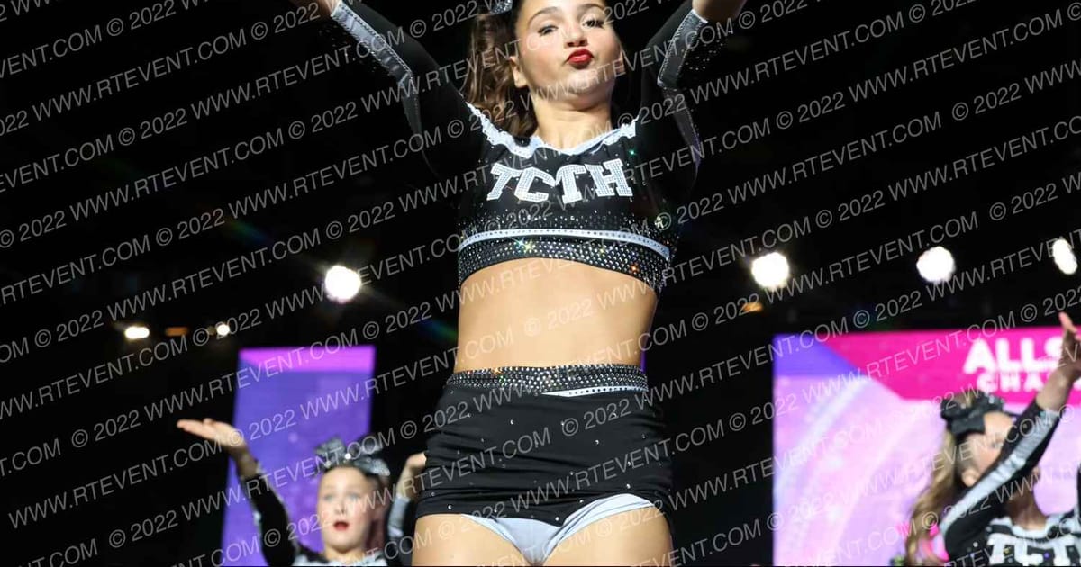 Top Cheer Training Hub Oasis outlaws · All Star World Championships Thursday