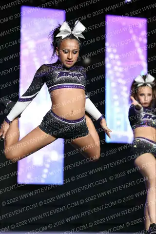 Puma Cheer Reign