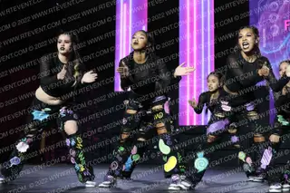Flippin' Out Athletics Faze
