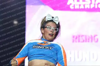 Rising Sky Cheer Thunder Queens