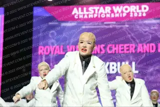 Royal Vulcans Cheer and Dance Kickbull