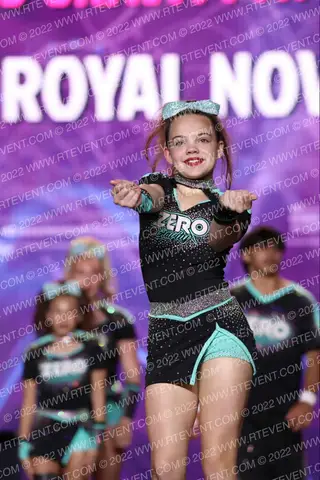 Zero Gravity Athletics Royal Novas