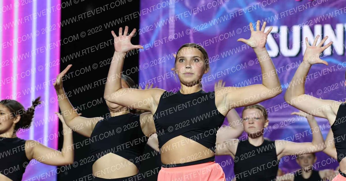 77 + Sunny Sunny Gold · All Star Worlds Friday