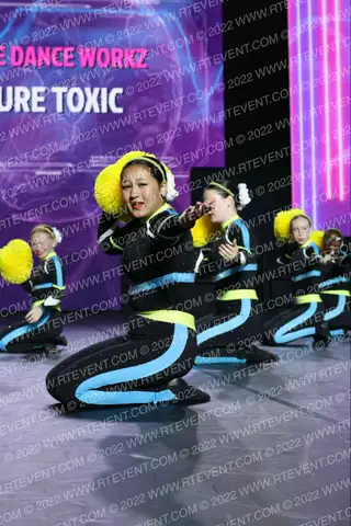 Pure Dance Workz Pure Toxic