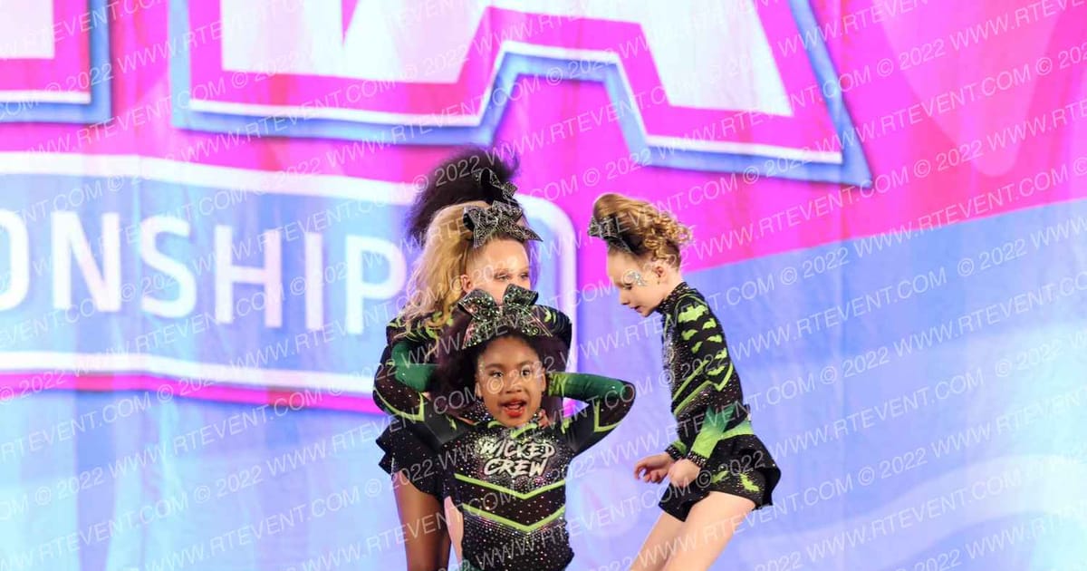 Dynasty Elite Coffin Cuties · Aloha York Showdown