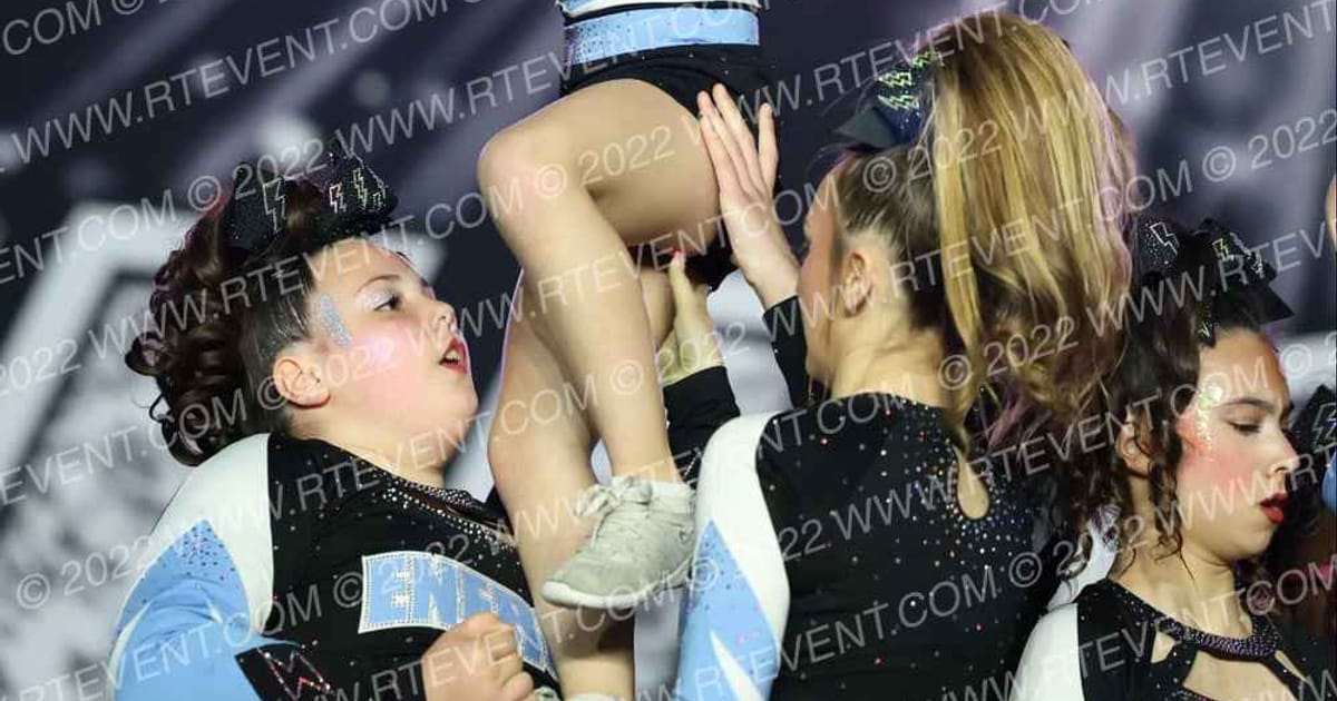 Energy Cheerleading Glow Girls · The US Finals Worcester DIDII