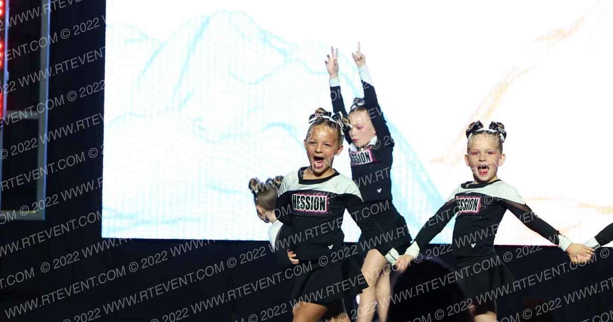 Hession Cheer Academy Pink 'Mingos · The Midwest Regional Summit