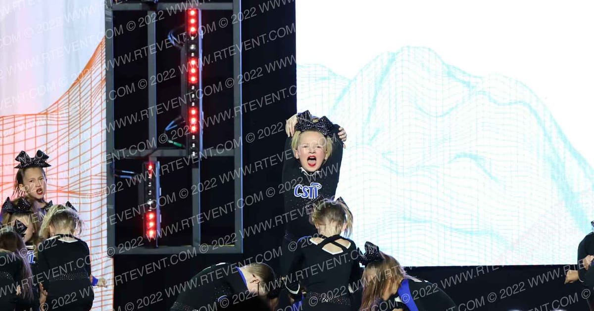 Cheer St Louis Dream · The Midwest Regional Summit
