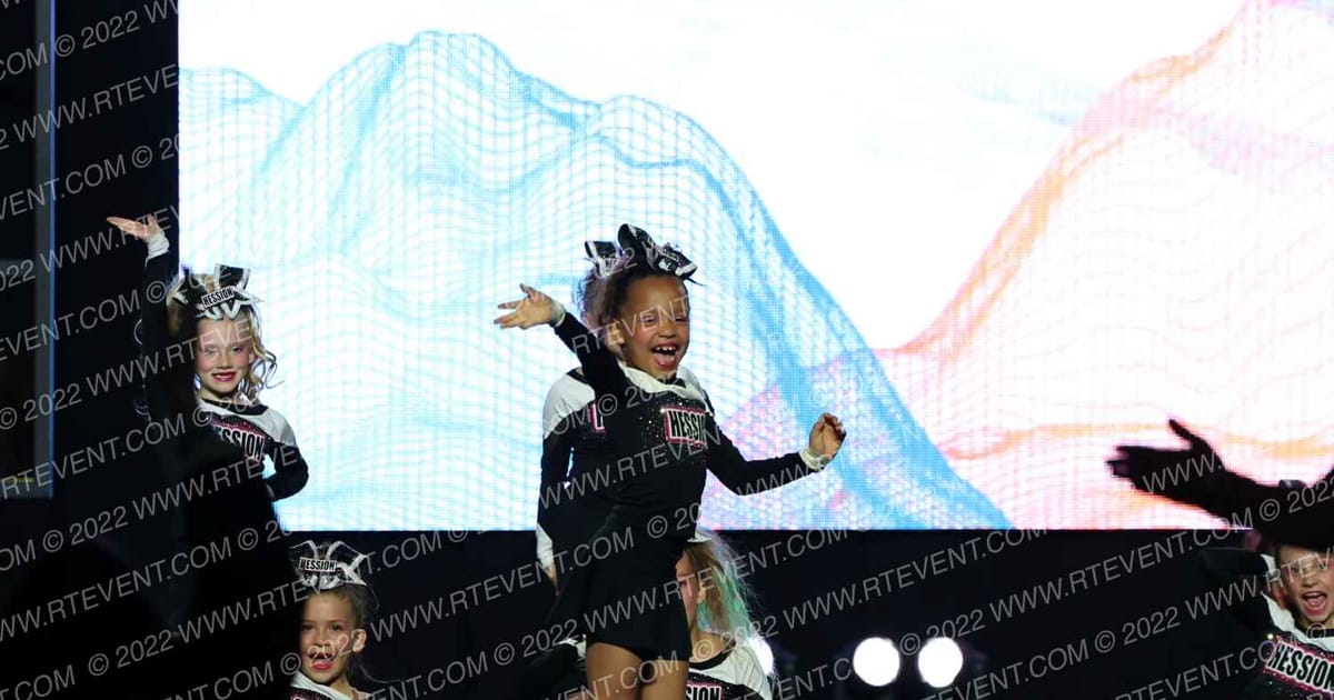 Hession Cheer Academy Pink Blaze · The Midwest Regional Summit