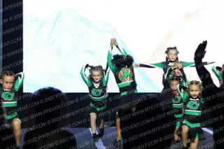 GU Shamrocks Clover Cuties