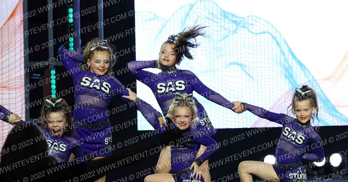 Studio All-Stars MINI SUPERSTARS · The Midwest Regional Summit