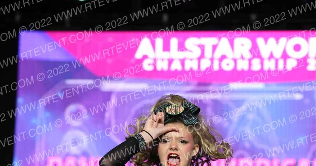 Panhandle Hurricanes Cheer Tidal Waves · All Star World Championships Sunday