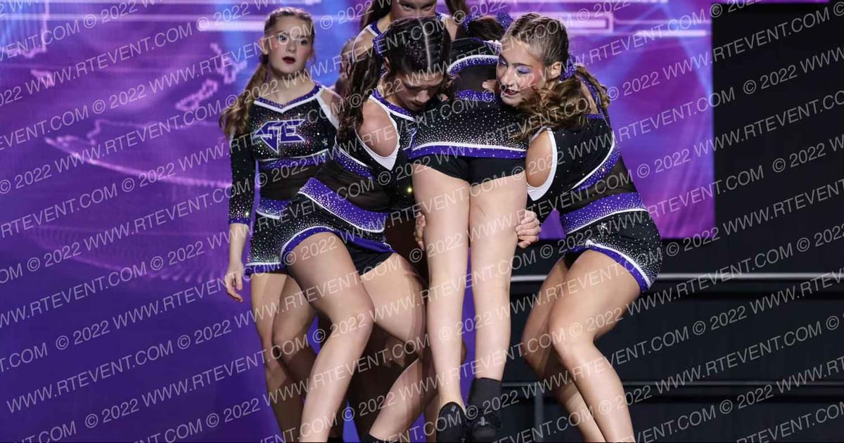 Showtime Elite Apex Pink Floyd · All Star World Championships Sunday