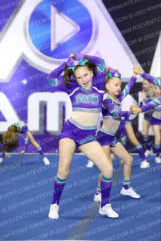 VALLEY CHEER STARSTRUCK