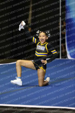 FULLERTON TITANS MITEY MITE CHEER