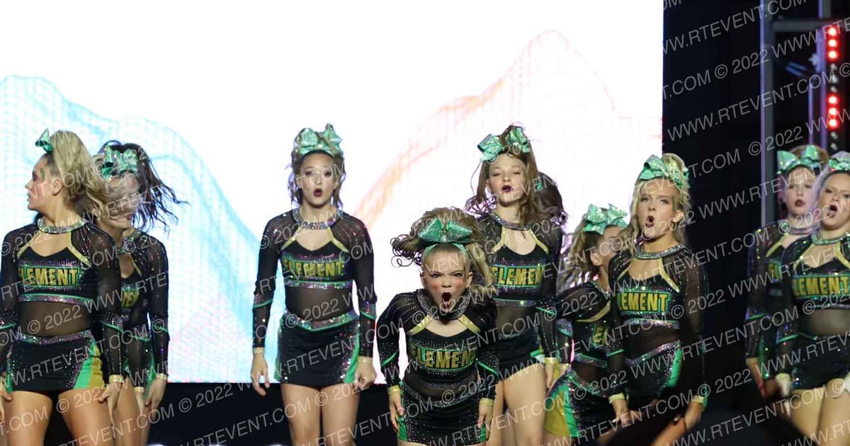 Element Elite Tumbling & Cheer Krypton · The Midwest Regional Summit