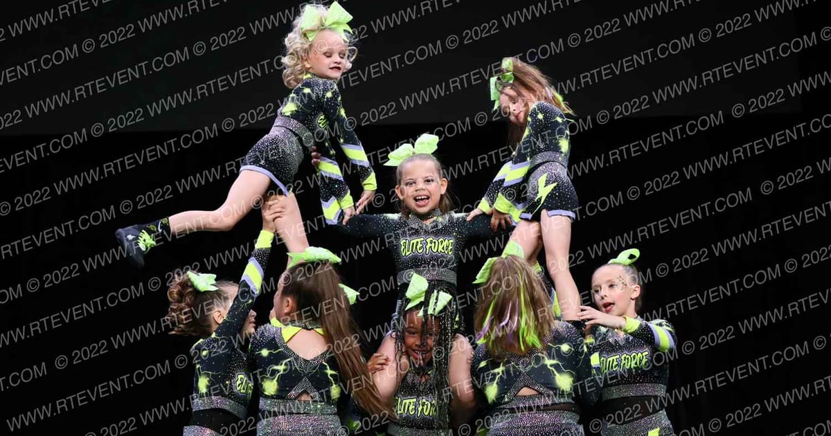 Lightning Legends Elite Force Cheer · Prep and Rec Grand Nationals Soundstage Eighteen Saturday