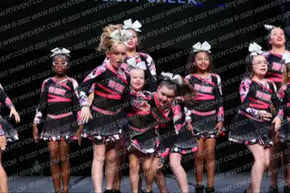 Mavericks Top Flight Cheer