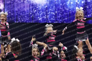 Mavericks Top Flight Cheer