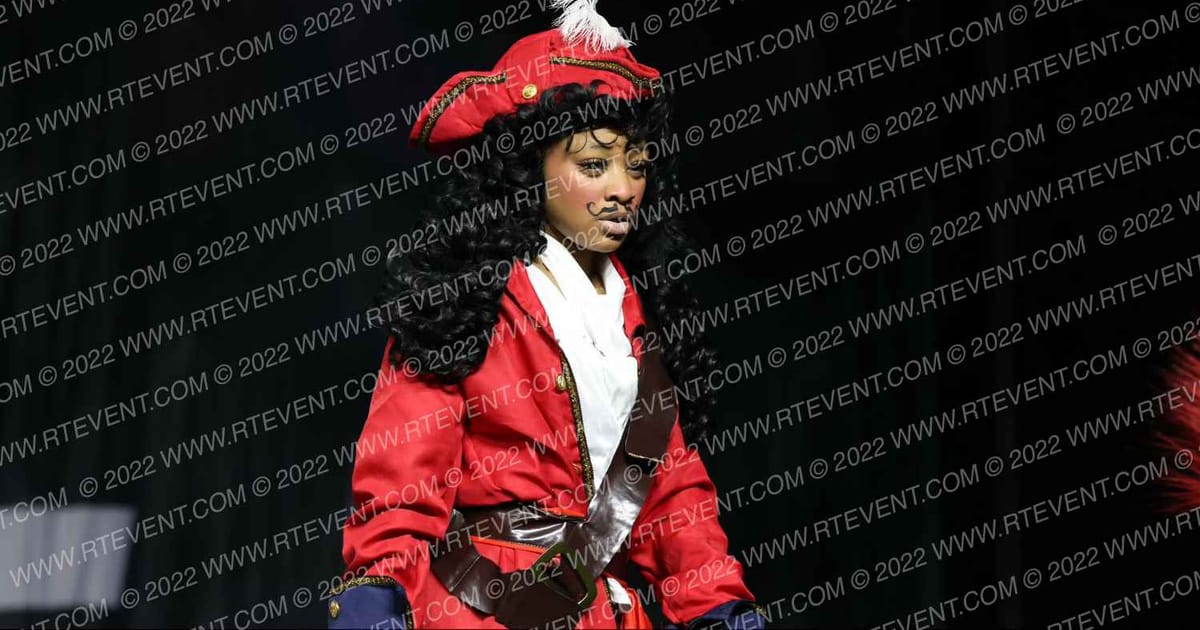 LOYALTY ATHLETICS PETER PAN · The Pinnacle