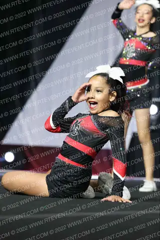 MAGNITUDE CHEER C2