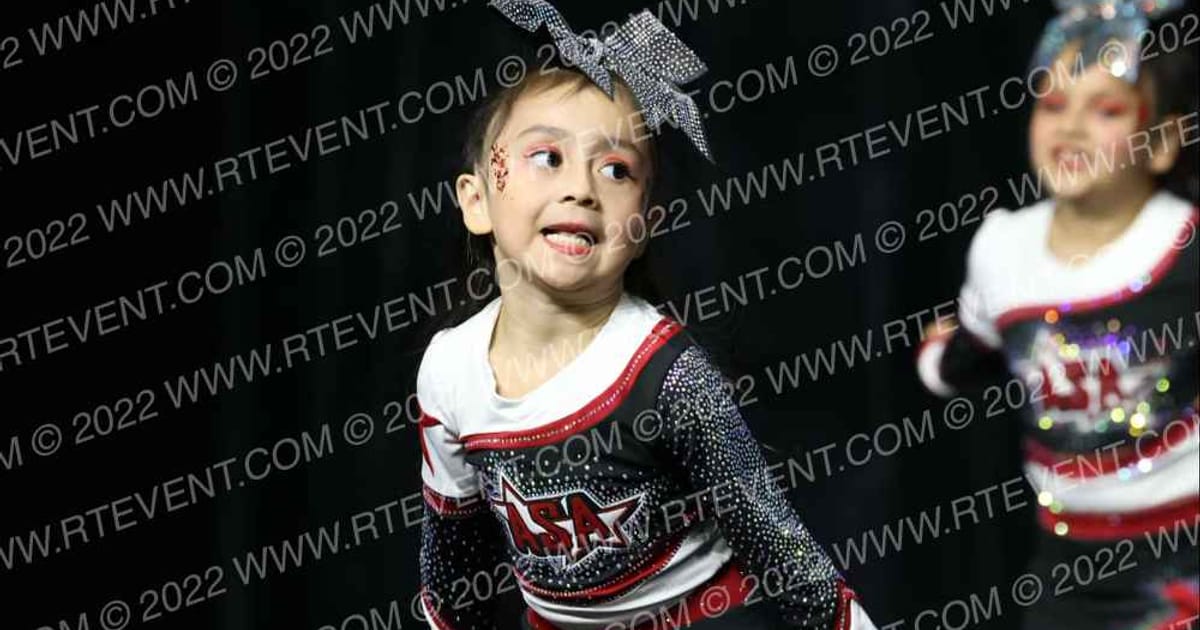 ALL STAR ATHLETICS DIAMOND DIVAS · The Pinnacle