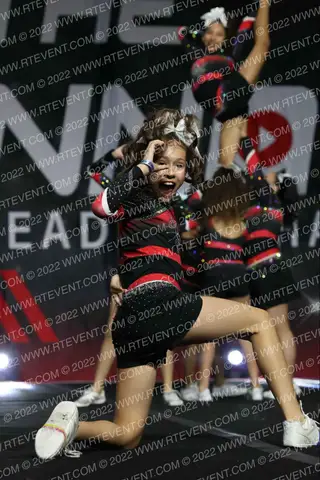 MAGNITUDE CHEER C2