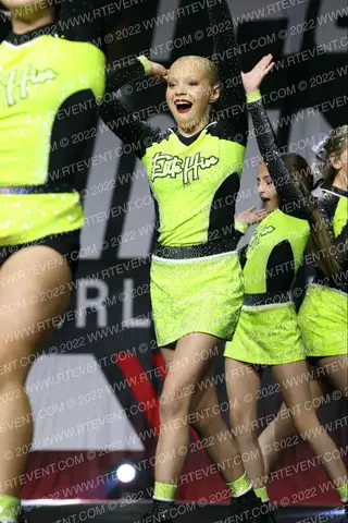 ELITE HIVE CHEER BLACK VENOM