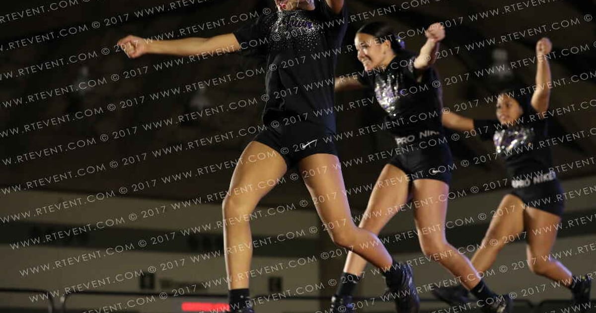 Tri-Town Competitive Cheerleading Senior Rain · Encore Baltimore Showdown DIDII