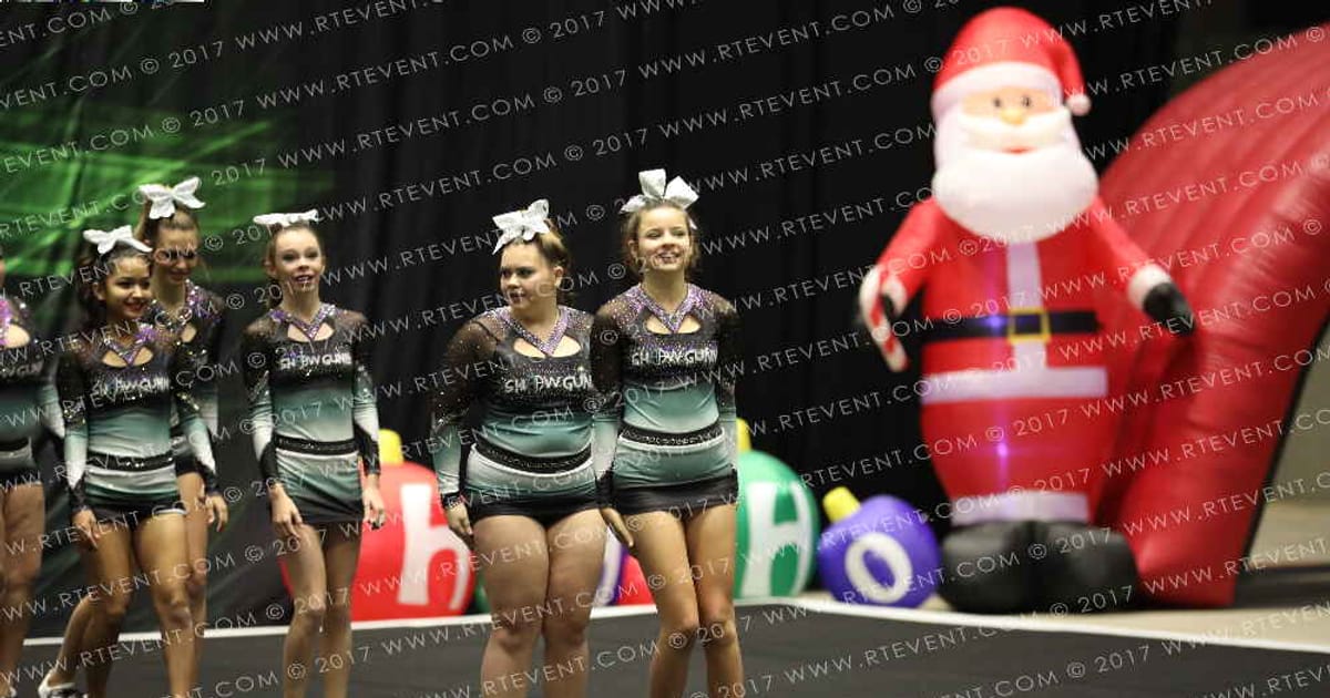 Amy's Athletics Show Gunn Cheer Gunn Smoke · San Antonio Classic