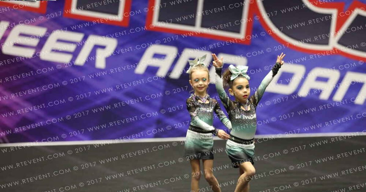 Amy's Athletics Show Gunn Cheer Gunn Power · San Antonio Classic