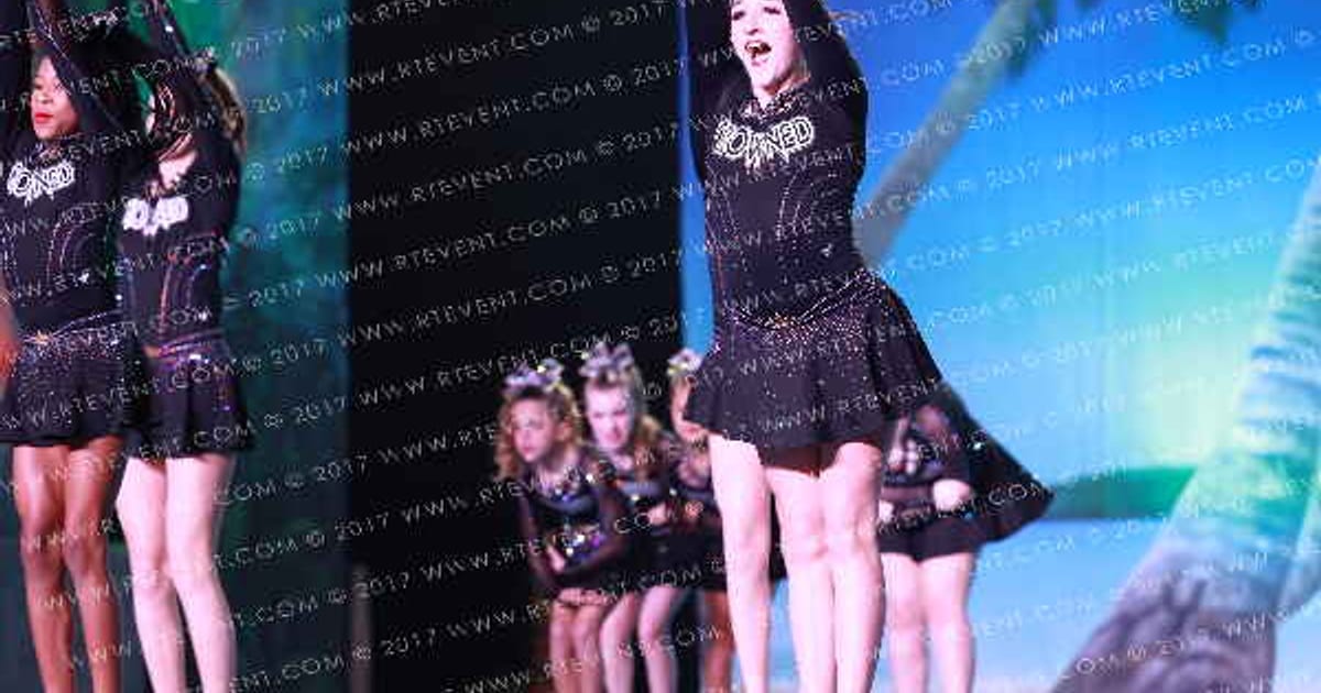 Crowned Elite Athletics QUEEN BEEZ · The American Open Orlando Nationals DIDII
