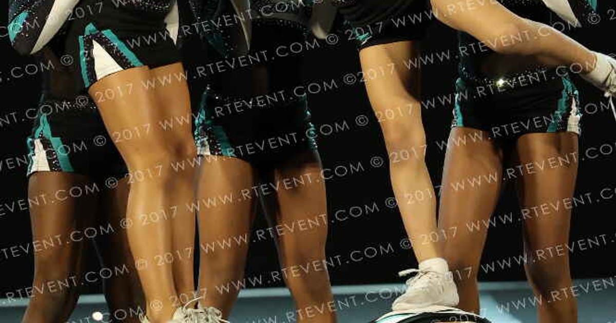 Cheer Extreme Tiny Belles · Encore Concord Showdown DIDII