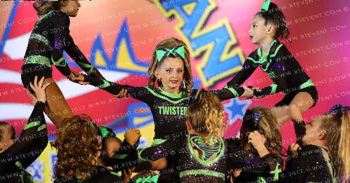 Knoxville Twisters Frost · The American Royale Sevierville Nationals DIDII Option A CORRECT