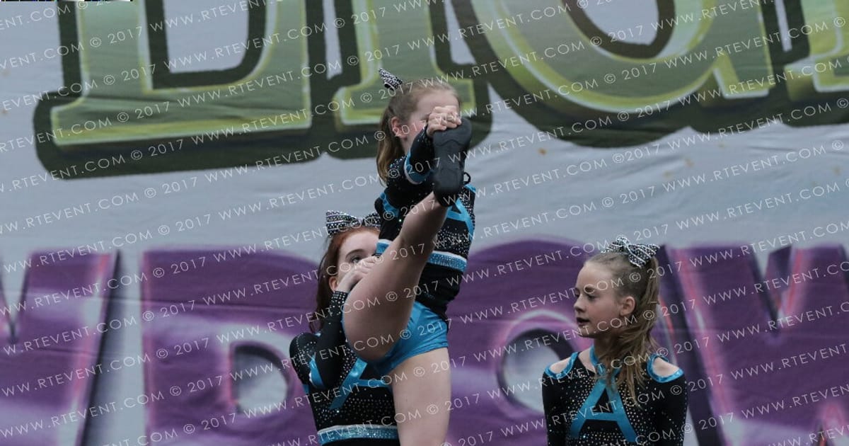 Altitude Cheer Snowdon · Spotlight Showdown