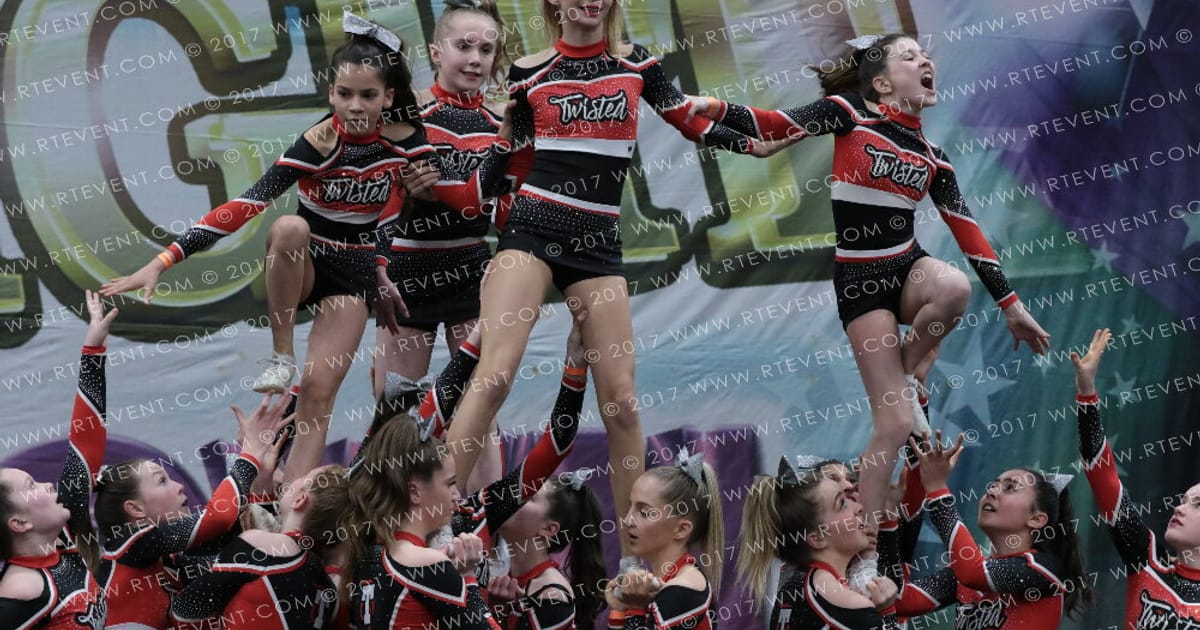 Twisted Cheer and Dance Retribution · Spotlight Showdown