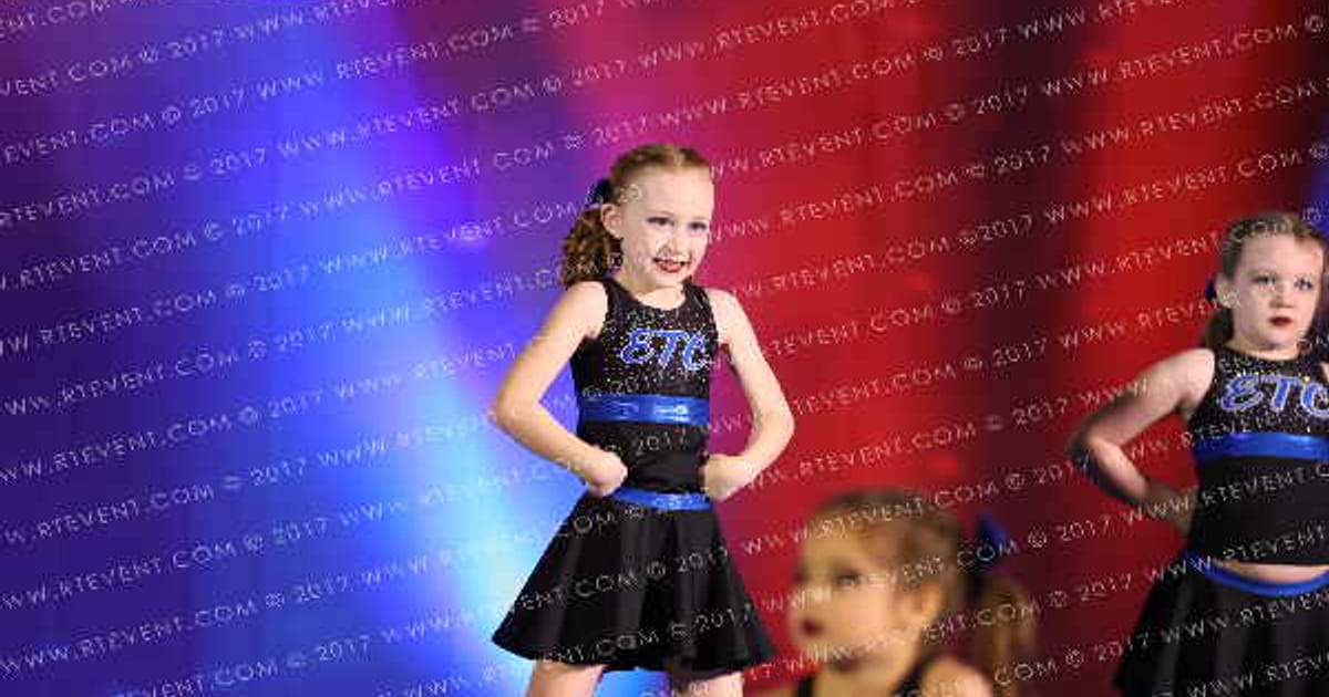 East Tennessee Cheer Royal Kittens · The American Royale Sevierville Nationals DIDII Option A CORRECT