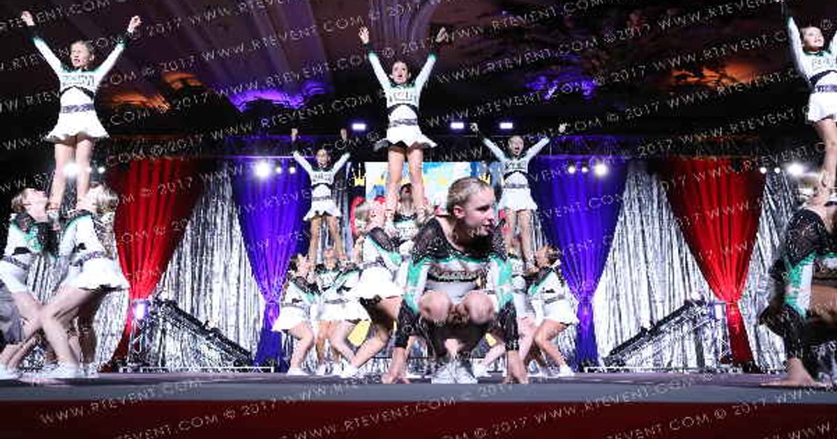 Raglan Coast Cheer Platinum · The American Grand Las Vegas Grand Nationals DIDII
