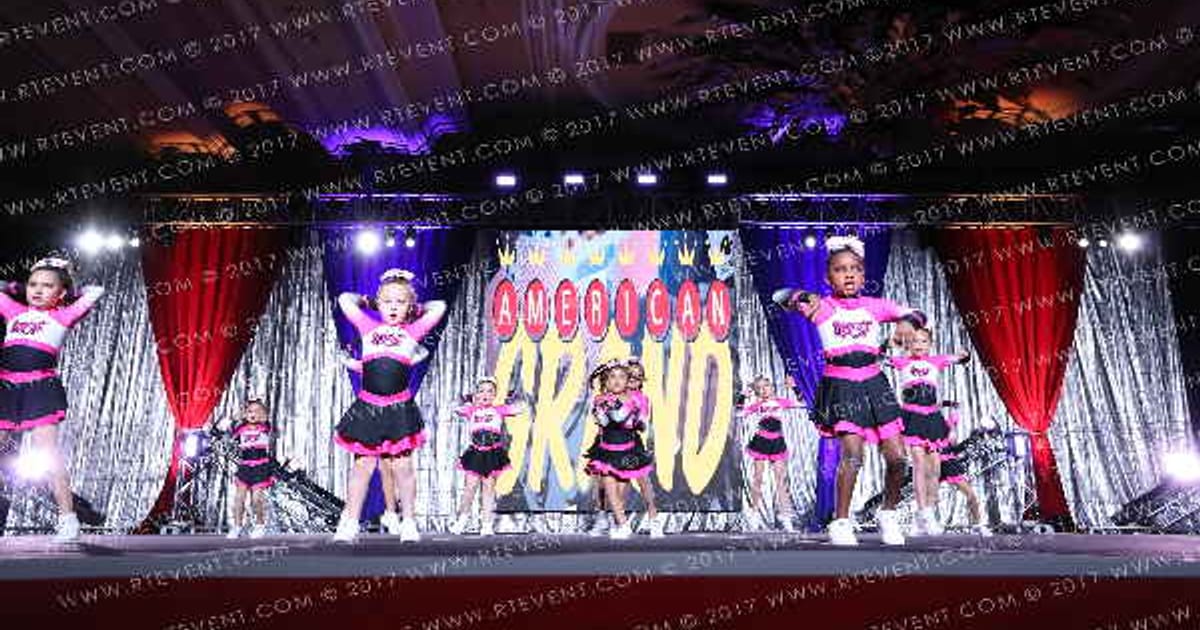 West Coast Fame Allstars Cheer MINI QUEENS · The American Grand Las Vegas Grand Nationals DIDII