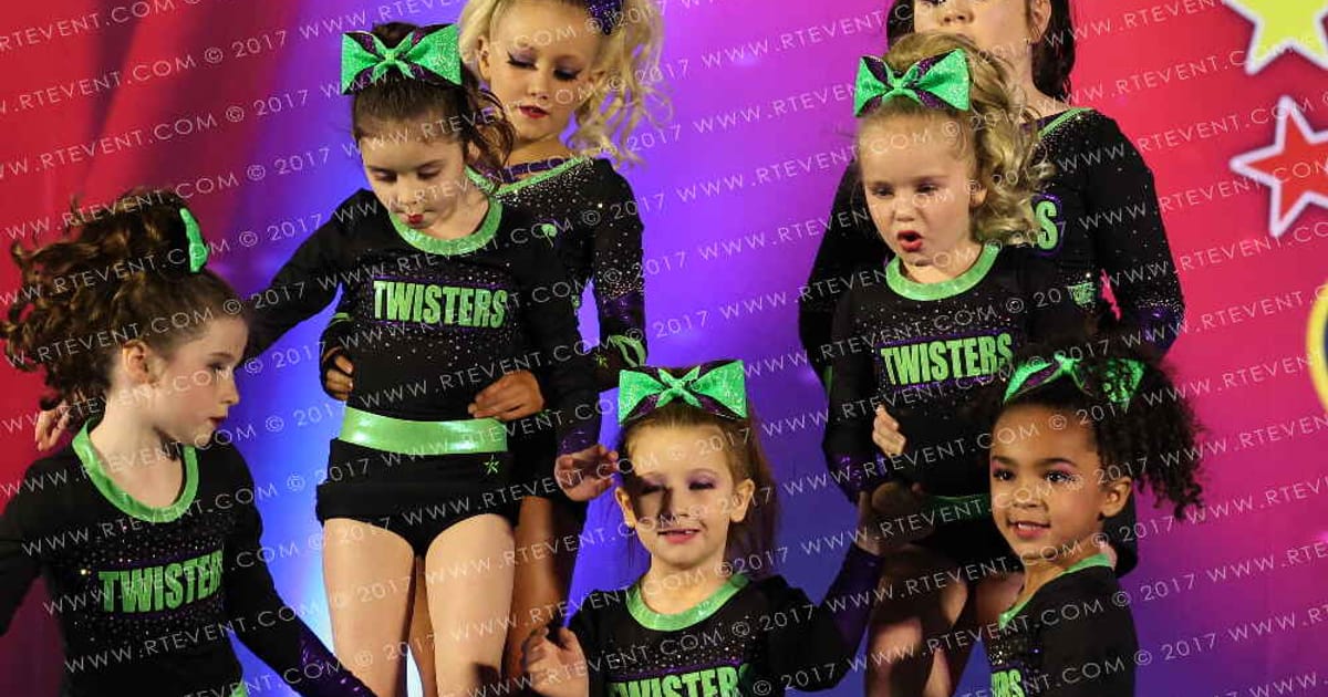 Knoxville Twisters Waterspout · The American Royale Sevierville Nationals DIDII Option A CORRECT
