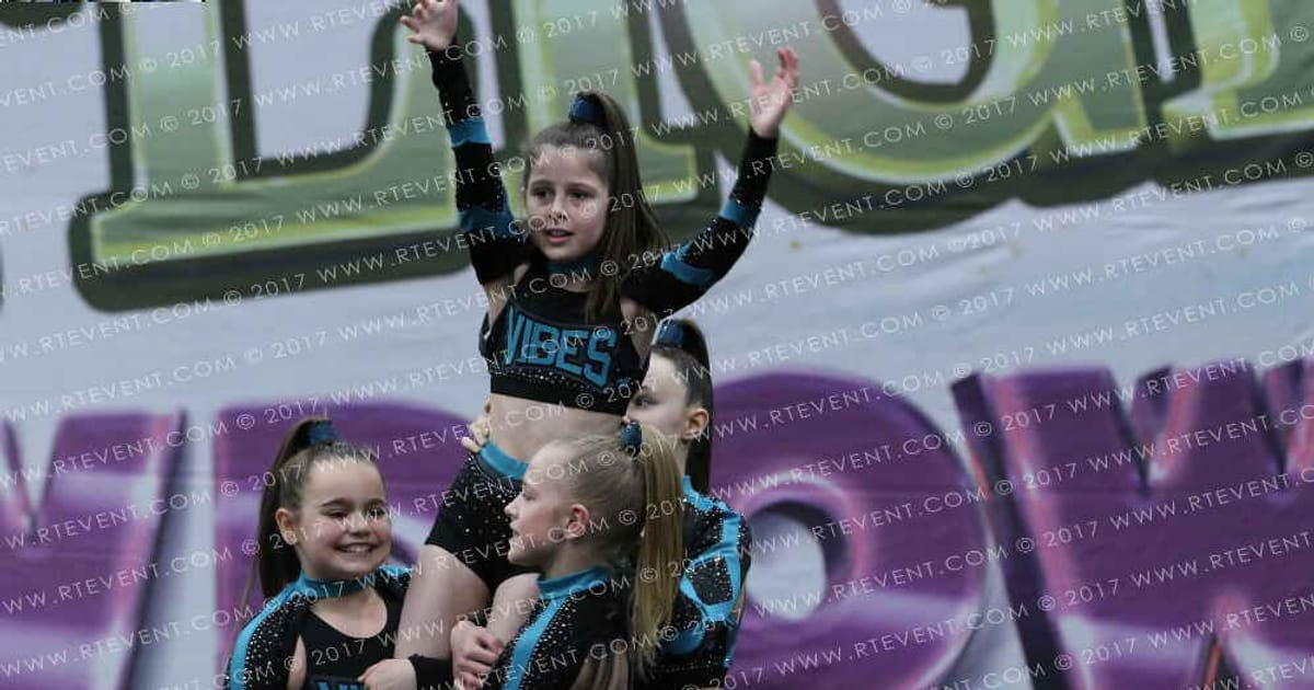Vibes Cheerleading JOYFUL · Spotlight Showdown