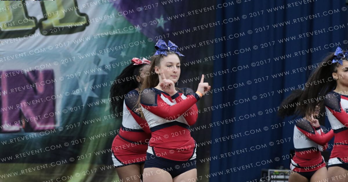 Roehampton Rascals Ivory · Spotlight Showdown