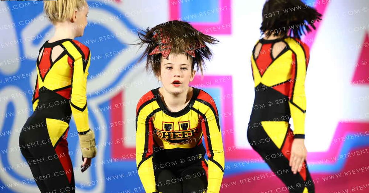 Terre Haute Cheer University KILLER BEES · Aloha Indy Showdown