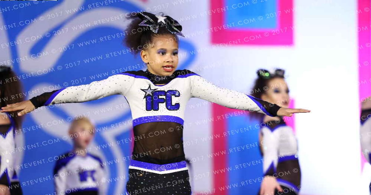 I Force Cheer Sparkle · Aloha Indy Showdown