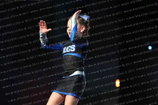 Bucs Cheer Crystals