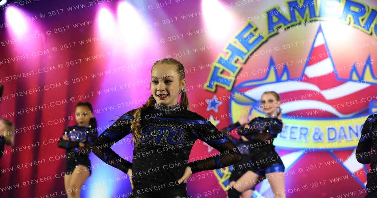 East Tennessee Cheer Throne Cats · The American Royale Sevierville Nationals DIDII Option A CORRECT